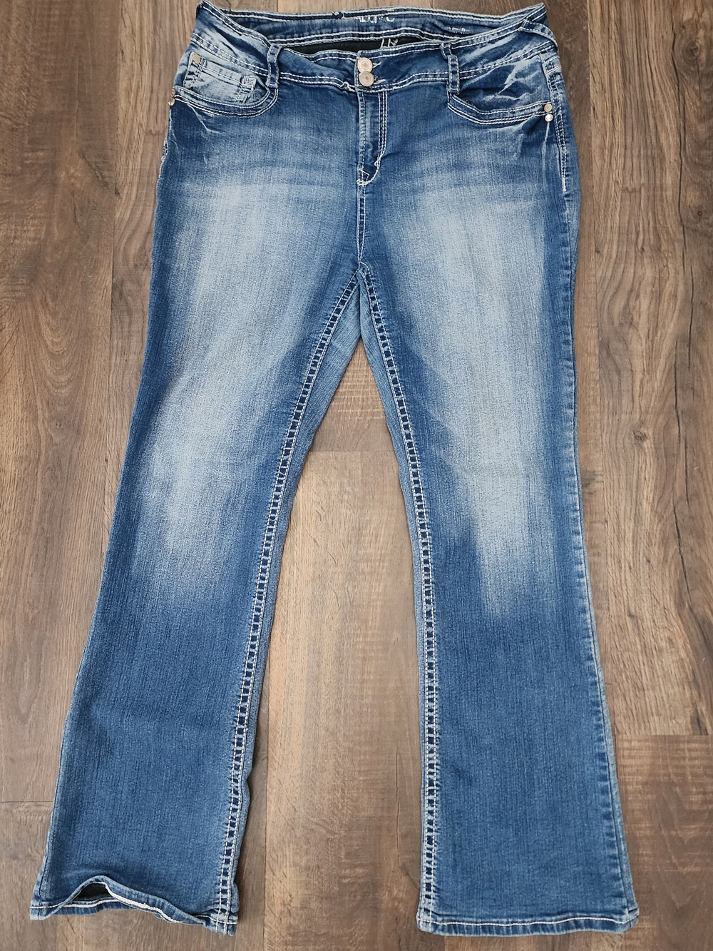 Wallflower Women's Faded Blue Bootcut Jeans